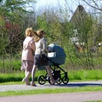 1 027,38 zł specjalnego świadczenia dla seniorek. Wystarczy mieć tyle dzieci