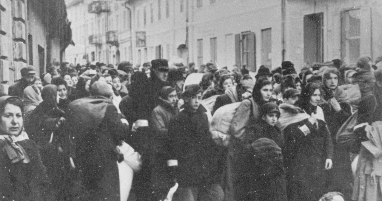 1,5 mln polskich dzieci po II wojnie światowej było sierotami, półsierotami, a także dziećmi opuszczonymi /Getty Images