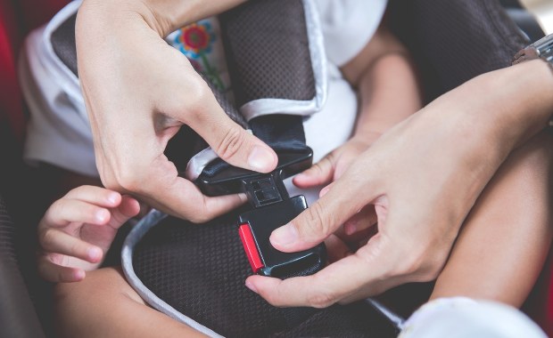 1,5-roczny Szymon zmarł zamknięty w samochodzie. Ruszyło śledztwo