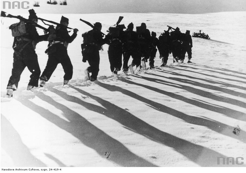 1 Samodzielna Kompania Commando - działania nad rzeką Sangro. Patrol komandosów - zima 1943-44 (Pescopennataro) /Z archiwum Narodowego Archiwum Cyfrowego