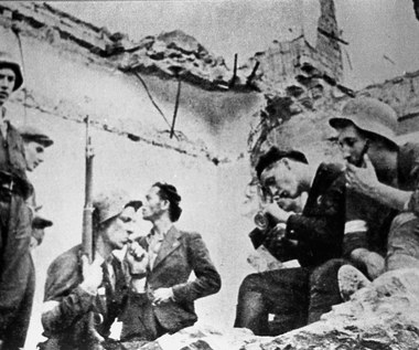 1 sierpnia 1944 r. Powstanie Warszawskie. Kalendarium walki i osamotnienia