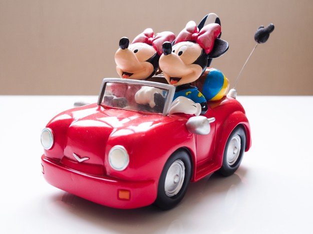 1 stycznia wygasły prawa Disneya do najstarszych wersji wizerunku sławnej mysiej pary /Shutterstock