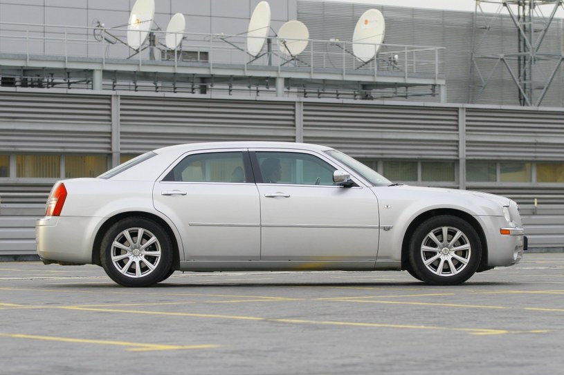 Używany Chrysler 300C (2004-2010) - Motoryzacja W Interia.pl