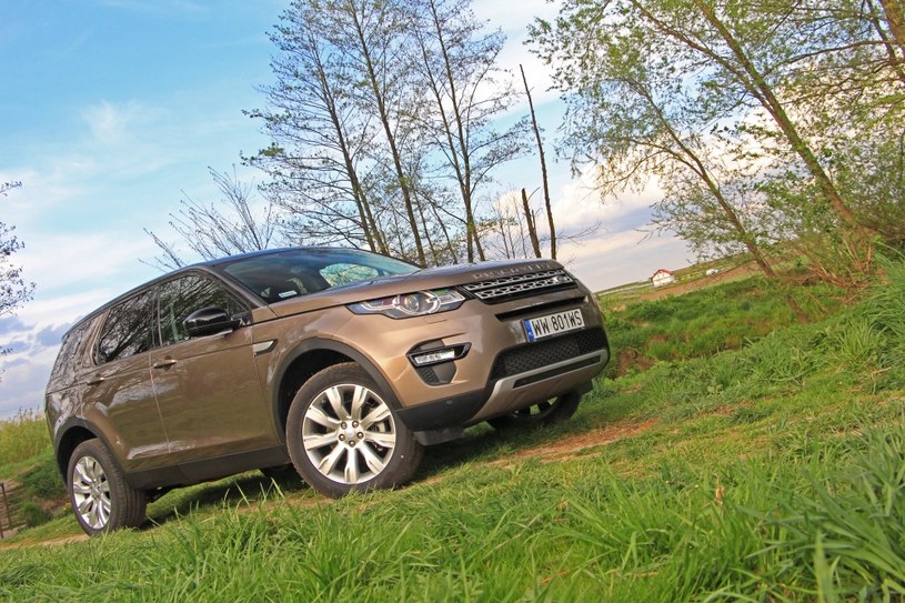 Land Rover Discovery Sport z genami Range Roverów