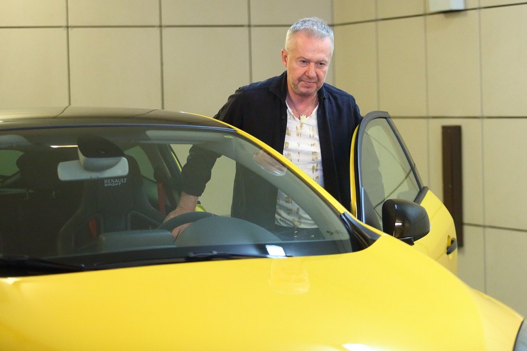 Bogusław Linda pokazał nowy samochód. Za prawie 100 tys
