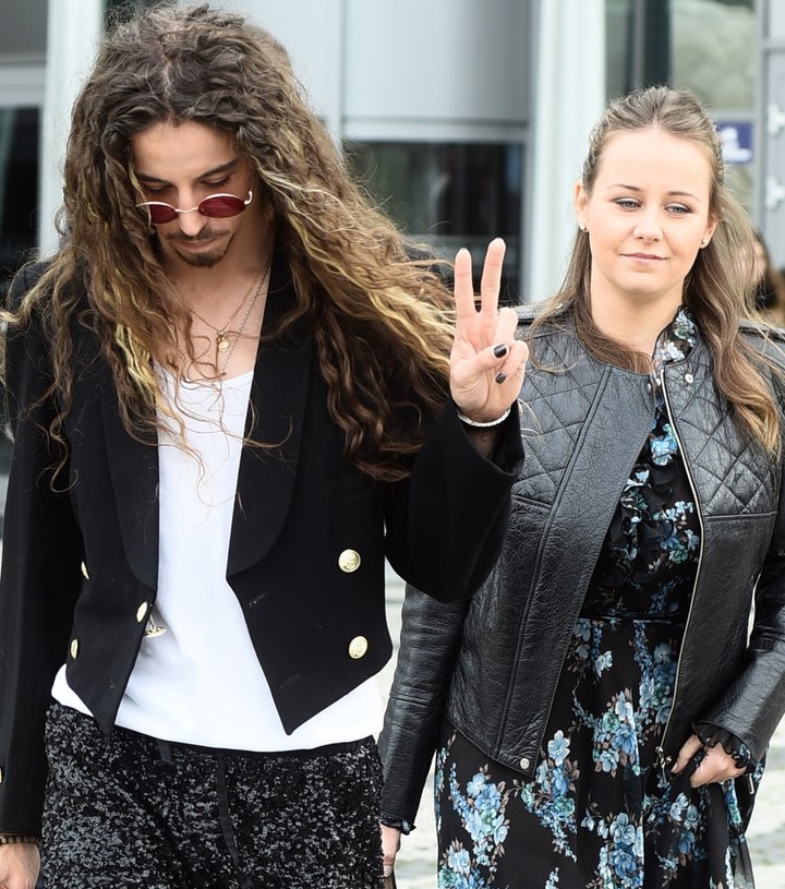 Happy Birthday Marlena Michał Szpak Tekst Michał Szpak z siostrą. Poszli razem do studia "śniadaniówki" - Zdjęcia