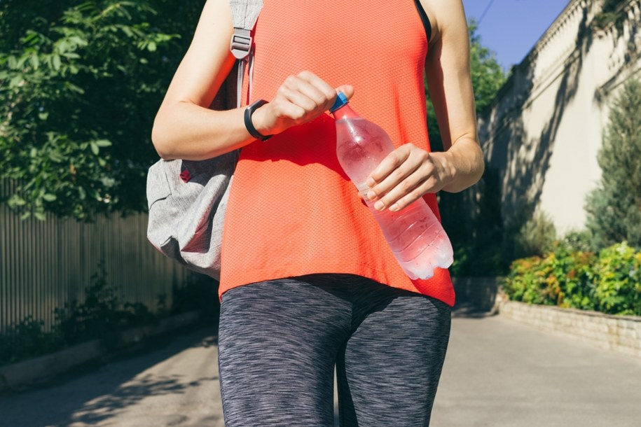 10 000 kroków, 2 litry wody, śniadanie – czy te zasady zdrowego stylu życia naprawdę mają sens? Sprawdzamy, co na to nauka /Shutterstock