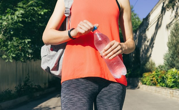 10 000 kroków, 2 litry wody, śniadanie? Naukowcy obalają mity, w które wszyscy wierzą