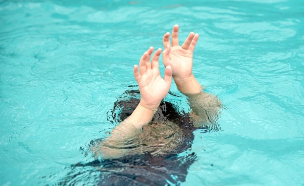 10-latek ratuje tonącego 5-latka! Bohaterska akcja na kąpielisku