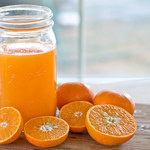 10 niesamowitych korzyści soku ze świeżo wyciśniętej pomarańczy