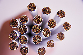 10 potraw które oczyszczą twój organizm z nikotyny /© Photogenica