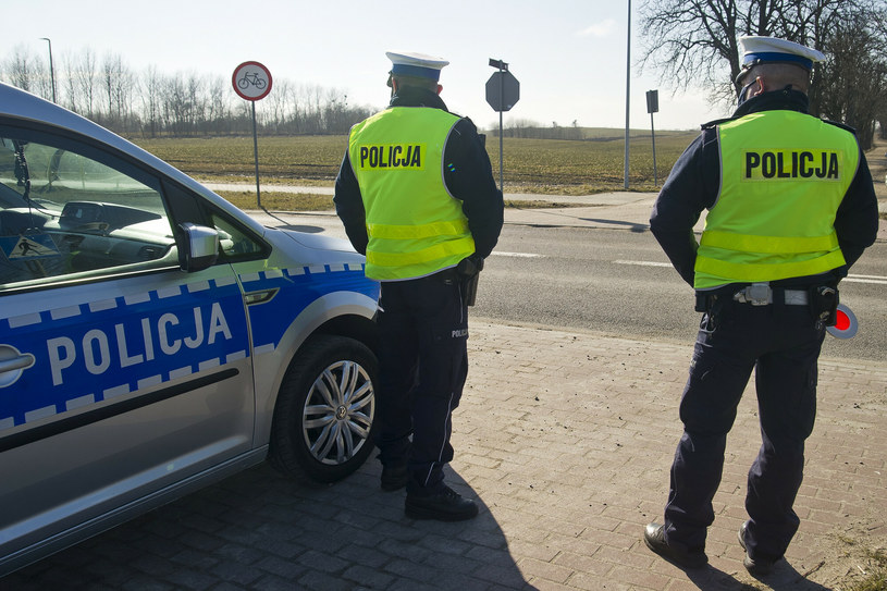 10 punktów karnych za wykroczenie drogowe to obecnie najwyższa kara, jaką przewiduje aktualny taryfikator /Stanislaw Bielski/REPORTER /East News