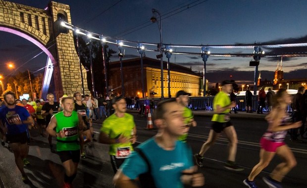 10 tys. osób na wrocławskich ulicach, dziś Nocny Półmaraton. Są utrudnienia w ruchu