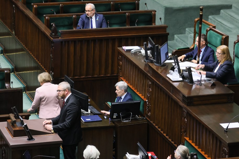 10 wniosków dotyczy Grzegorza Brauna /Leszek Szymański /PAP