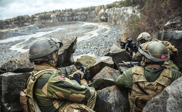 10 żołnierzy zaginęło po ćwiczeniach. Wielkie poszukiwania w Norwegii