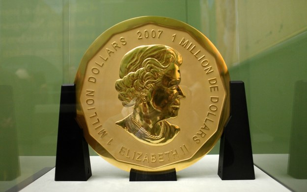 100-kilogramowa złota moneta "Big Maple Leaf" / 	MARCEL METTELSIEFEN    /PAP/EPA
