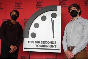 100 sekund do atomowego Armagedonu? Internauci domagają się zmiany czasu na "Zegarze Zagłady"