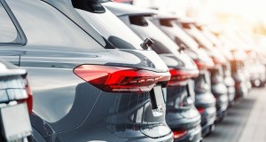 100 tys. nowych aut czeka na nabywców. Dostępne od ręki, z dużymi rabatami