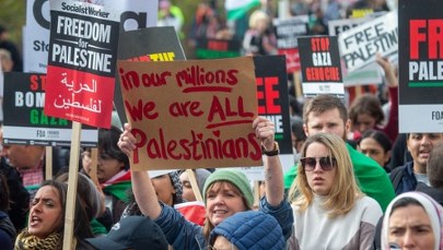 100 tysięcy ludzi na propalestyńskiej demonstracji w Londynie