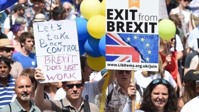 100 tysięcy osób w Londynie protestowało przeciwko Brexitowi. „Żądamy prawa głosu dla narodu”
