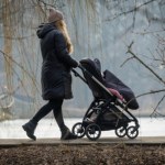 1000 zł miesięcznie na dziecko przez rok. Oto kto może dostać świadczenie rodzicielskie