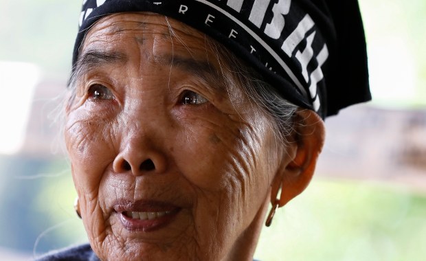 106-latka na okładce "Vouge'a". Wytatuowała tysiące osób