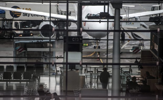 11-latka ośmieszyła służby lotniska w Moskwie. Poleciała samolotem bez biletu i dokumentów