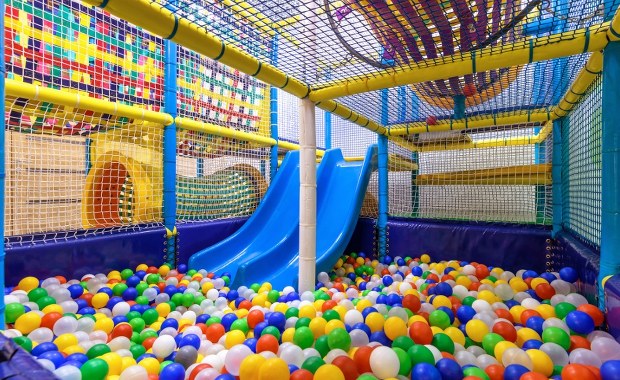 11-latka spadła z dwóch metrów. Koszmar w sali zabaw