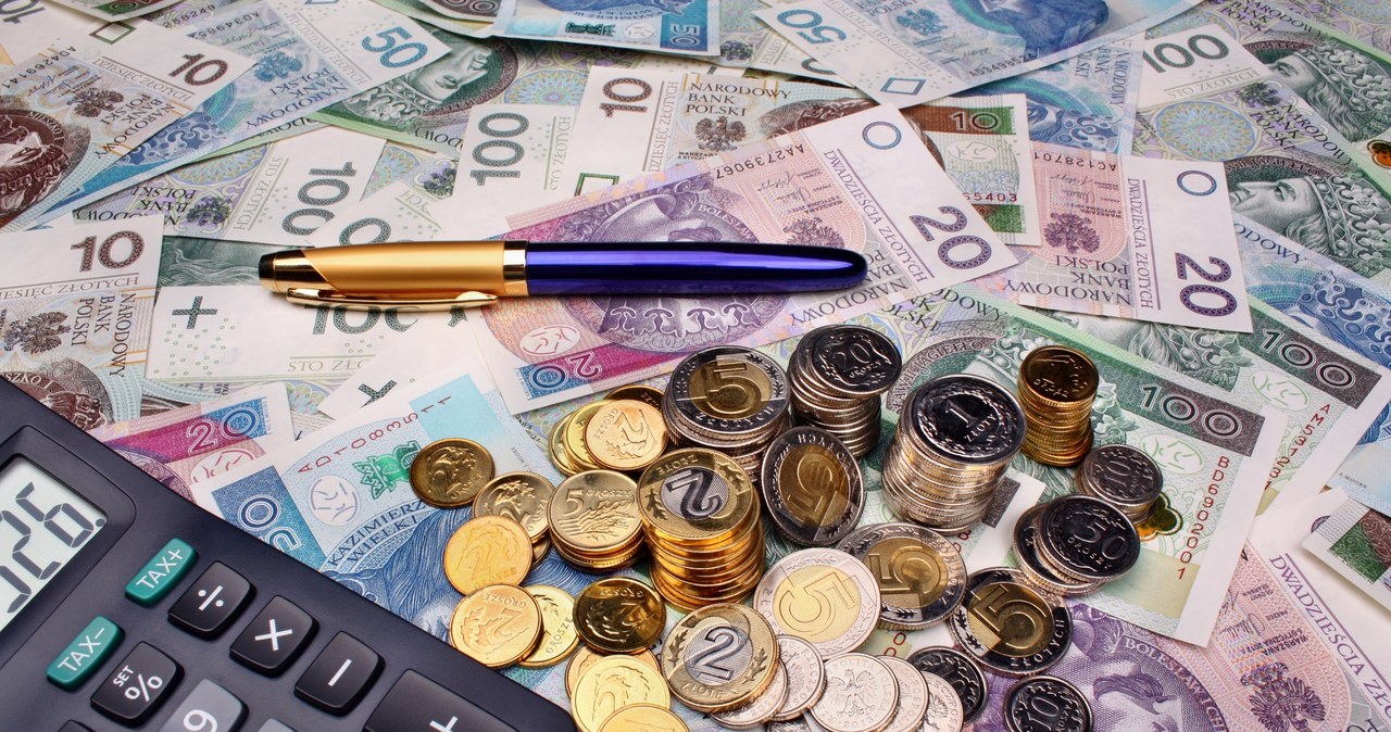 11 września rząd ustali ostateczną wysokość minimalnego wynagrodzenia /123RF/PICSEL