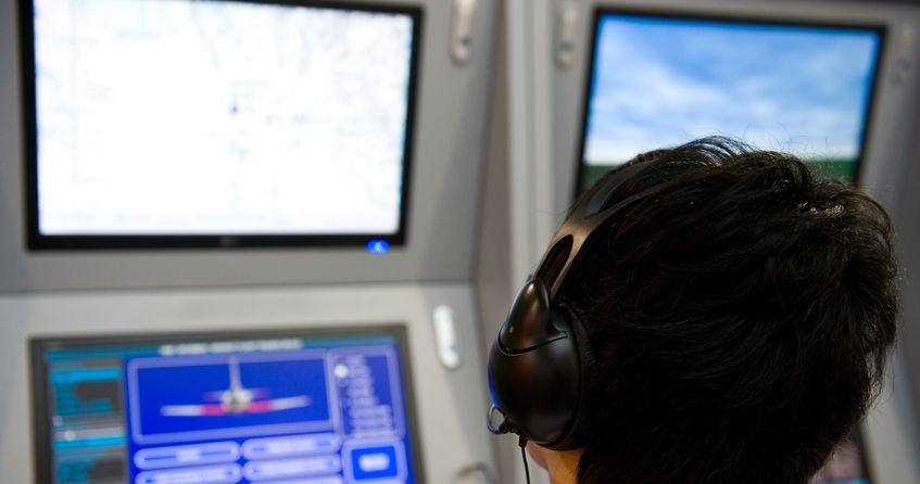 112 kontrolerów ruchu lotniczego nie zgadza się z obniżkami zarobków /123RF/PICSEL