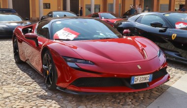 114 km/h w centrum miasta. Ferrari za 1,8 mln zł w rękach policji
