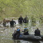 12. dzień poszukiwań 3,5-letniego Kacperka. Policjanci sprawdzają tereny wokół rzeki