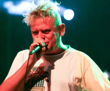 "12 groszy" to wielki przebój końcówki lat 90.! Kazik pokazał nastroje panujące wtedy w Polsce