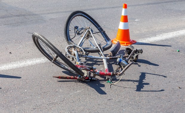 12-latka nie żyje. Jechała na rowerze, kierowca ciężarówki jej nie zauważył