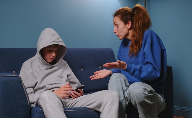 13-letni chłopiec kliknął w link. Przestroga dla rodziców