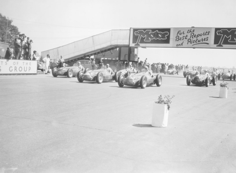 13 maja 1950 roku. Start do pierwszego wyścigu oficjalnie zaliczanego do F1. /Getty Images
