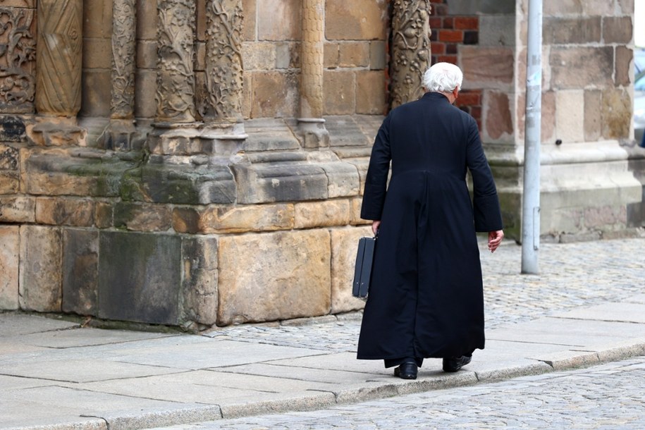 ​Skandal w Paryżu. Bohaterem polski duchowny