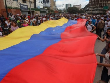 13 ofiar protestów w Wenezueli. „Wysłuchajmy głosu mieszkańców”