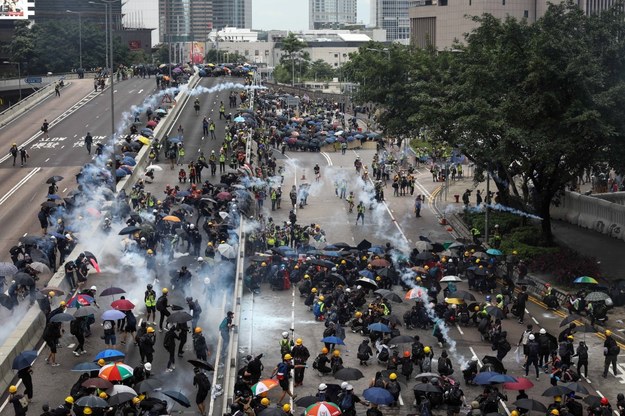 13. tydzień protestów w Hongkongu /JEROME FAVRE /PAP/EPA