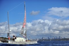 130 dni na plastikowym katamaranie 