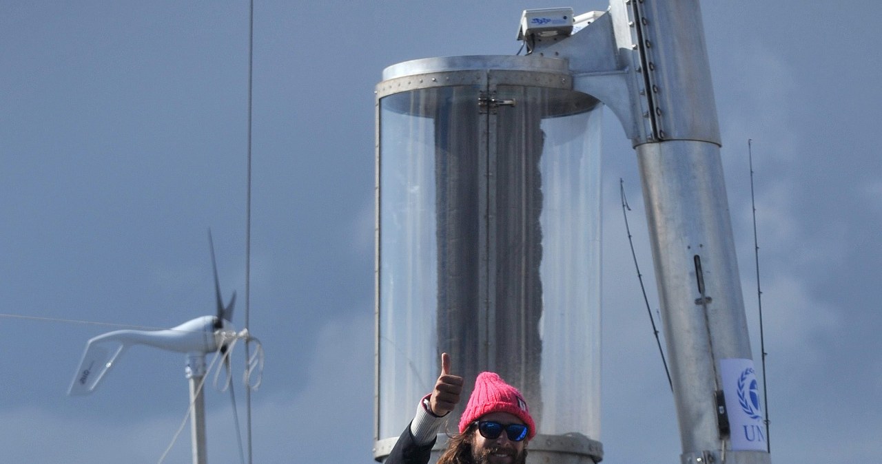 130 dni na plastikowym katamaranie 