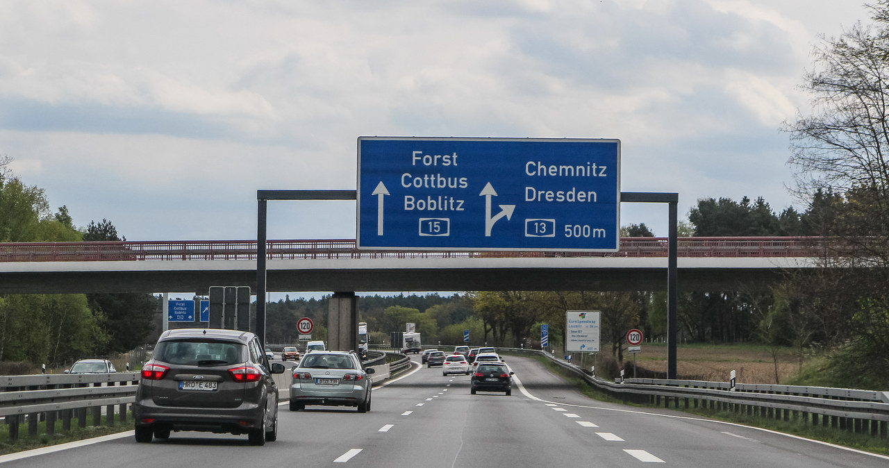 130 km/h po niemieckich autostradach? To realne... /Getty Images