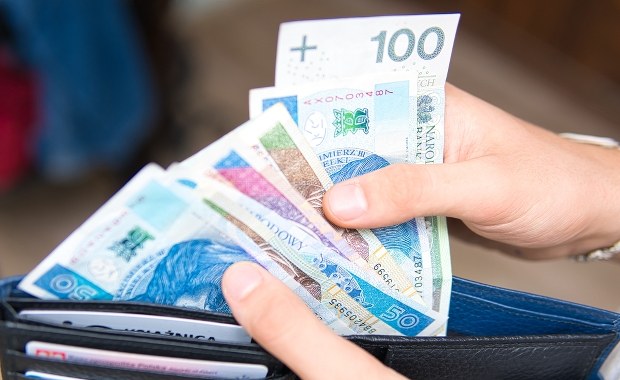 1300 zł dla każdego Polaka? Jest stanowisko resortu finansów