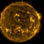 133 dni na Słońcu w jednej godzinie. Niesamowity film NASA