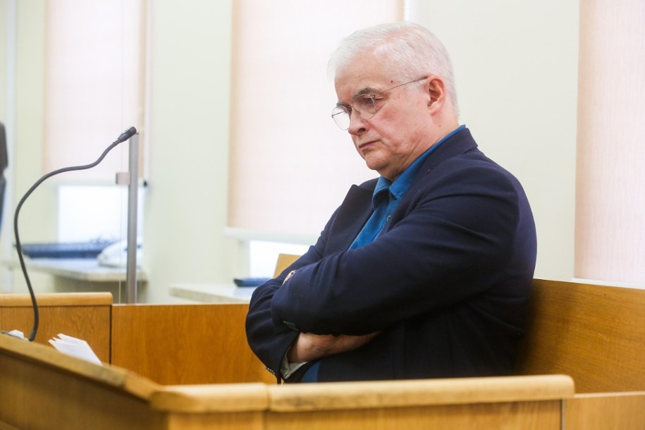14.06.2024. Były premier i były europoseł Włodzimierz Cimoszewicz na sali Sądu Rejonowego w Hajnówce /Artur Reszko /PAP