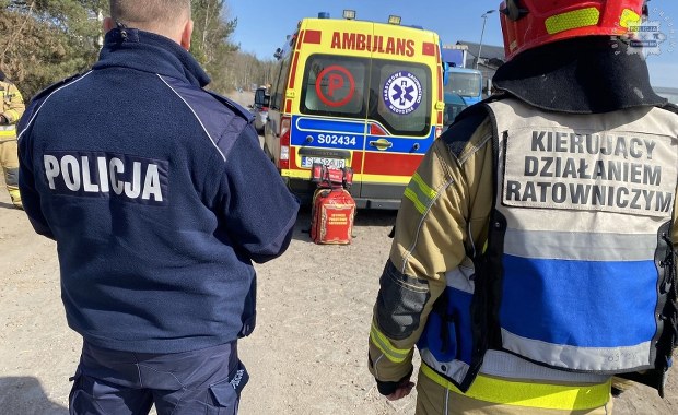 14-latek przygnieciony przez konar drzewa. Na miejscu LPR 