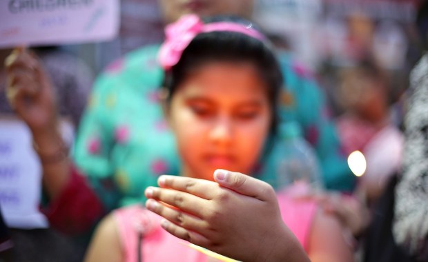 14-latka ofiarą gwałtu zbiorowego. Po wycieku nagrania popełniła samobójstwo 