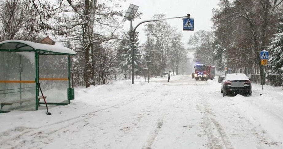 14-latka została potrącona na przejściu dla pieszych w okolicach szkoły /Policja