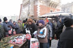 14. Wigilia dla bezdomnych i potrzebujących na krakowskim Rynku