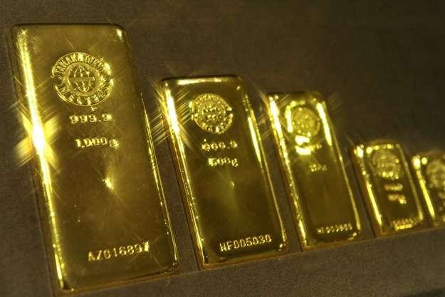 15 kwietnia br. skończyła się dwunastoletnia hossa na rynku złota /AFP
